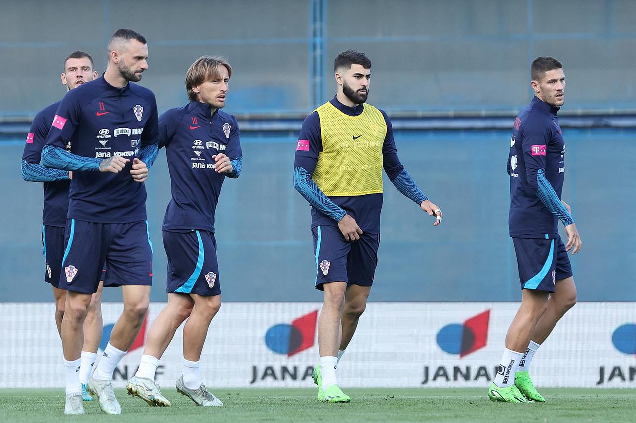 Zagreb: Održan trening hrvatske nogometne reprezentacije uoči sutrašnje utakmice s Danskom