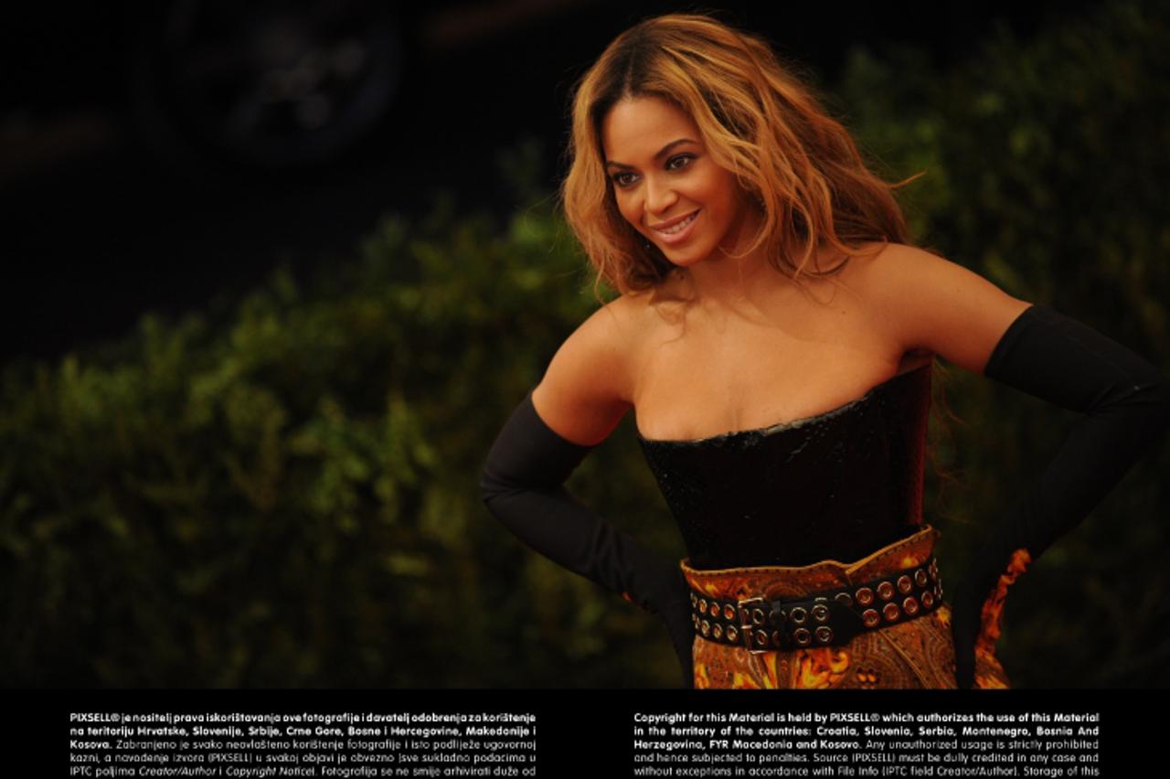 'Beyonce Knowles attends the \'Punk: Chaos to Couture\' Costume Institute Benefit Met Gala at the Metropolitan Museum of Art in New York, NY on May 6, 2013.Photo: Press Association/PIXSELL'
