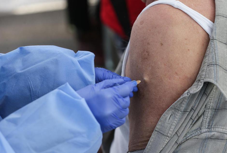 Prvim Moderninim cjepivom u Hrvatskoj cijepili se ljudi u Sisačko-moslavačkoj županiji