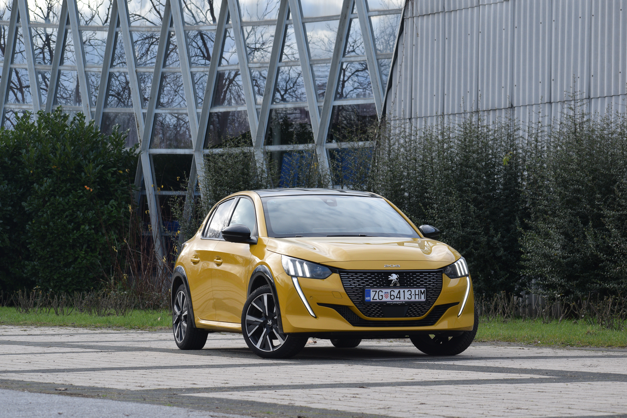 Peugeot 208