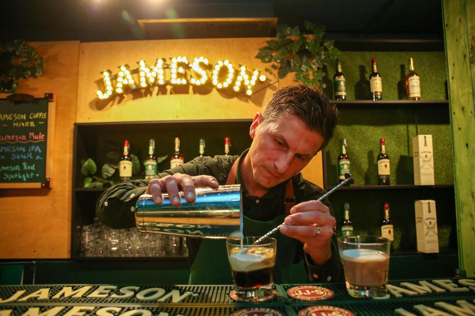 U prostoru BP kluba otvorio se jazz pop up John Jameson Record Store