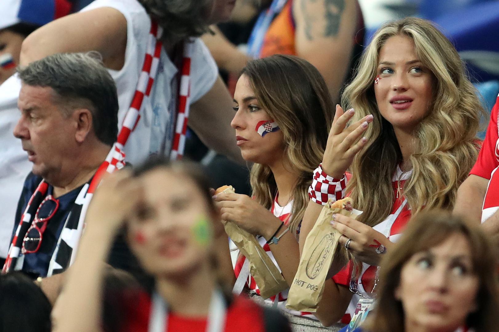 Posebno je zasjala supruga Matea Kovačića - Izabel.

