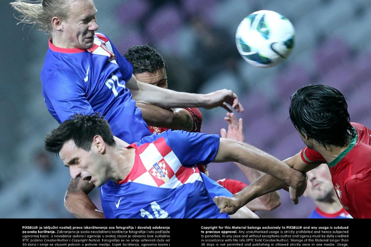 '10.06.2013., Stade de Geneve, Zeneva - Prijateljska nogometna utakmica, Hrvatska - Portugal. Domagoj Vida, Nikola Kalinic.  Photo: Goran Stanzl/PIXSELL'