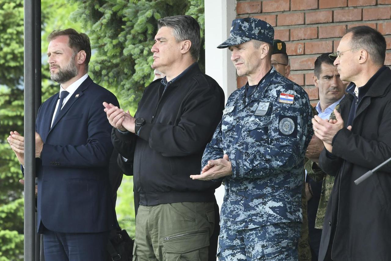 Petrinja: Svečano obilježena 30. obljetnica ustrojavanja 2. gbr Gromovi i 2. mb Gromovi