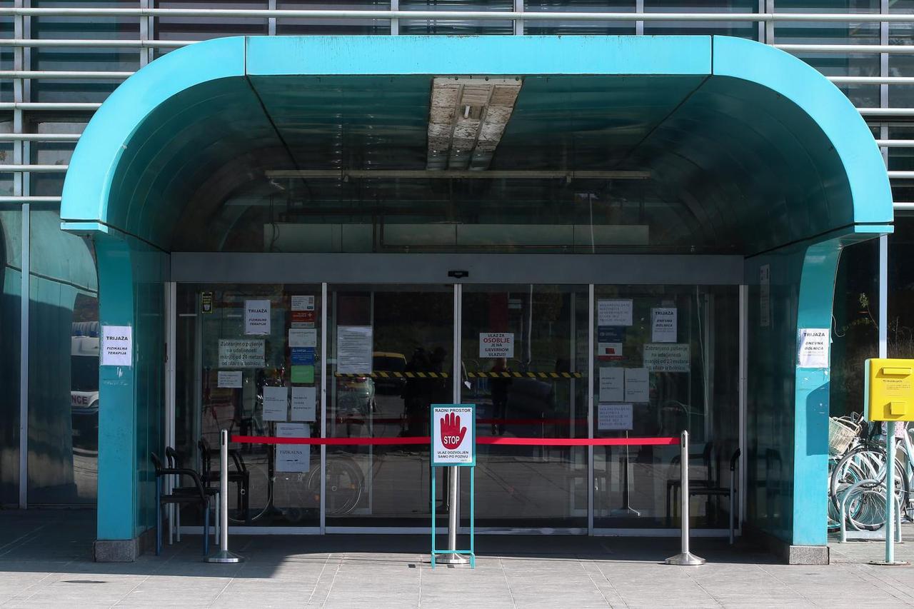 Zagreb: Prosvjed medicinskih djelatnika ispred KB Dubrava zbog teških uvjeta rada