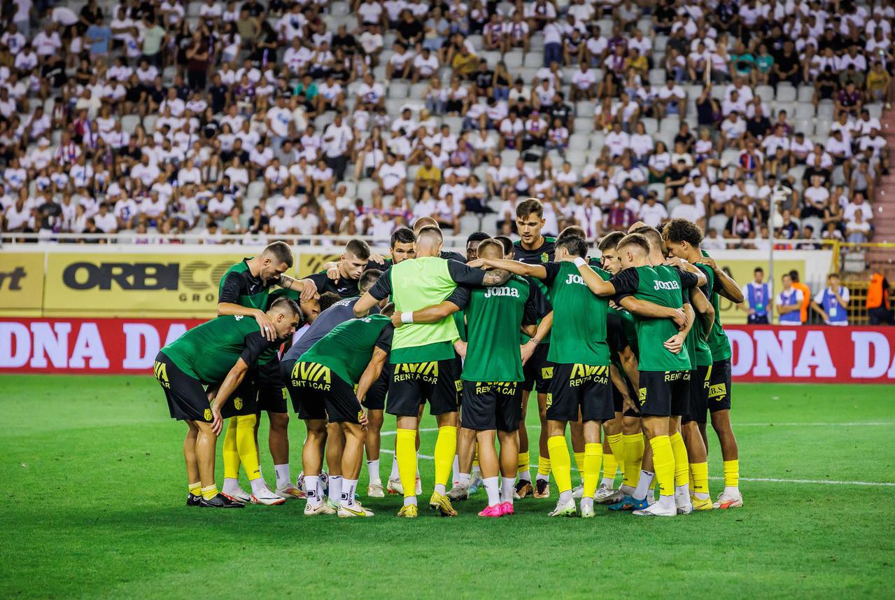 HNK Hajduk Split on X: Kraj prvog dijela na Poljudu: Hajduk