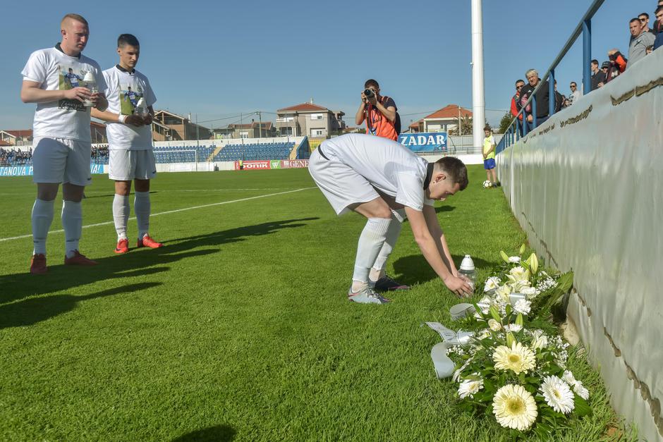 Zadar: Igrači NK Zadar obilježili 10. obljetnicu tragične smrti Hrvoja Ćustića 