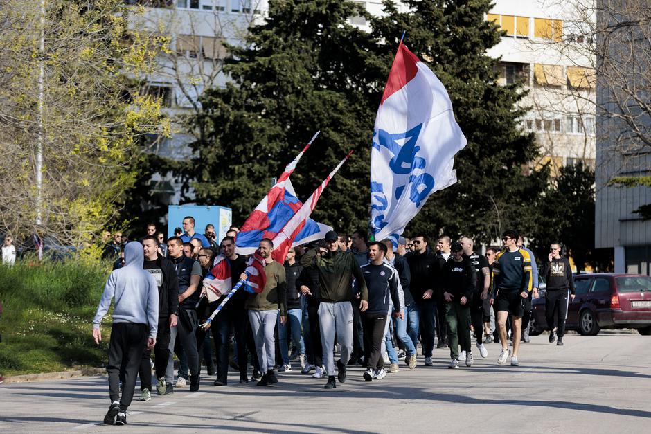 Split: Torcida došla na trening Hajduka kako bi dala podršku igračima pred derbi