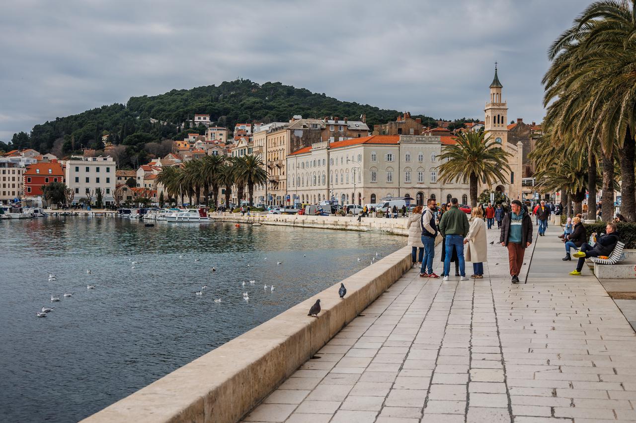 Subotnje poslijepodne na splitskoj rivi i u centru grada 