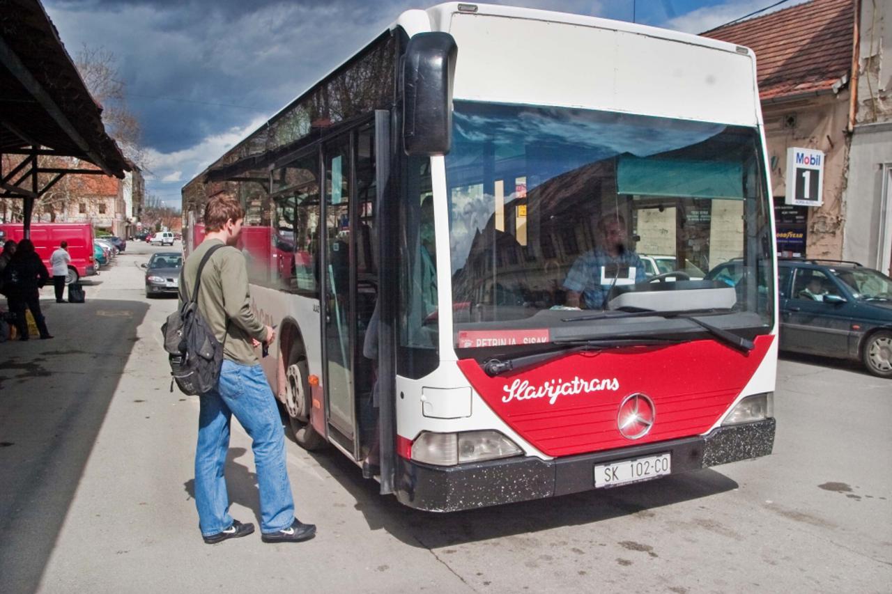 Autobusi Slavijatransa u četvrtak neće voziti od Petrinje za Sisak