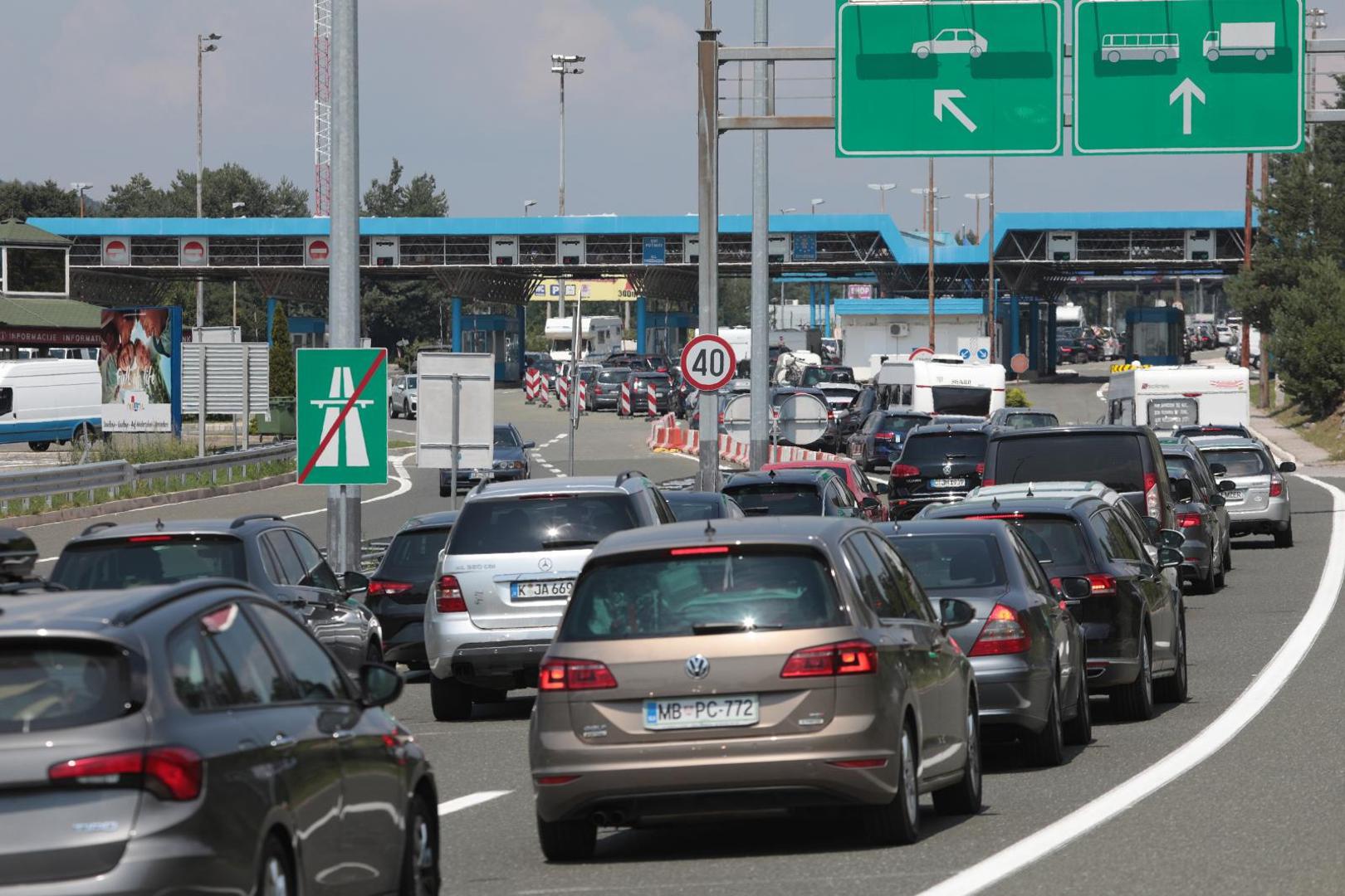 31.7.2020., Rupa - Guzve na granicnom prijelazu Rupa. Photo: Nel Pavletic/PIXSELL