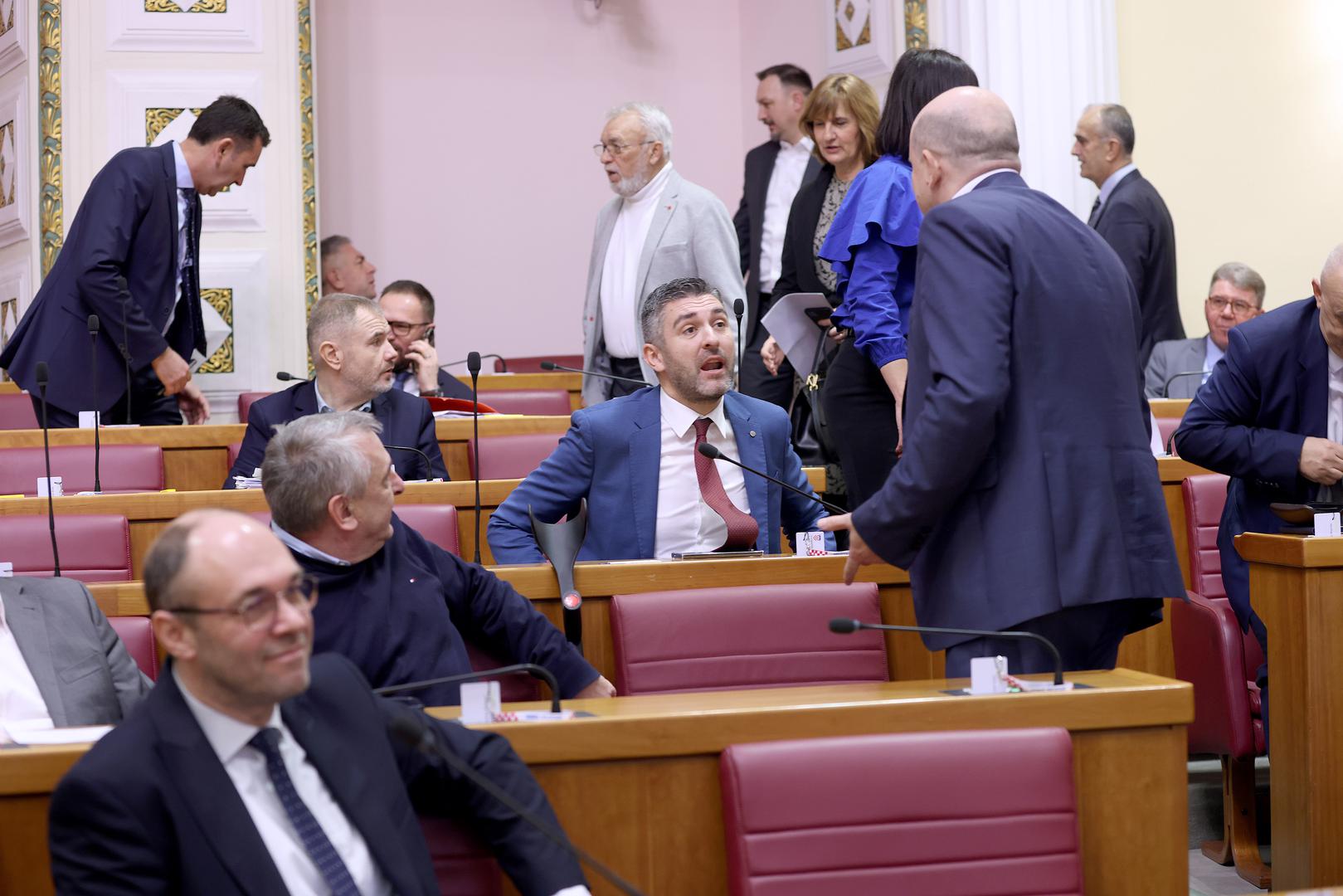 07.02.2024., Zagreb - Sabor 21. sjednicu nastavlja glasovanjem o raspravljenim tockama dnevnog reda medju kojima je najvecu pozornost izazvao prijedlog za imenovanje Ivana Turuduca Glavnim drzavnim odvjetnikom. Photo: Patrik Macek/PIXSELL