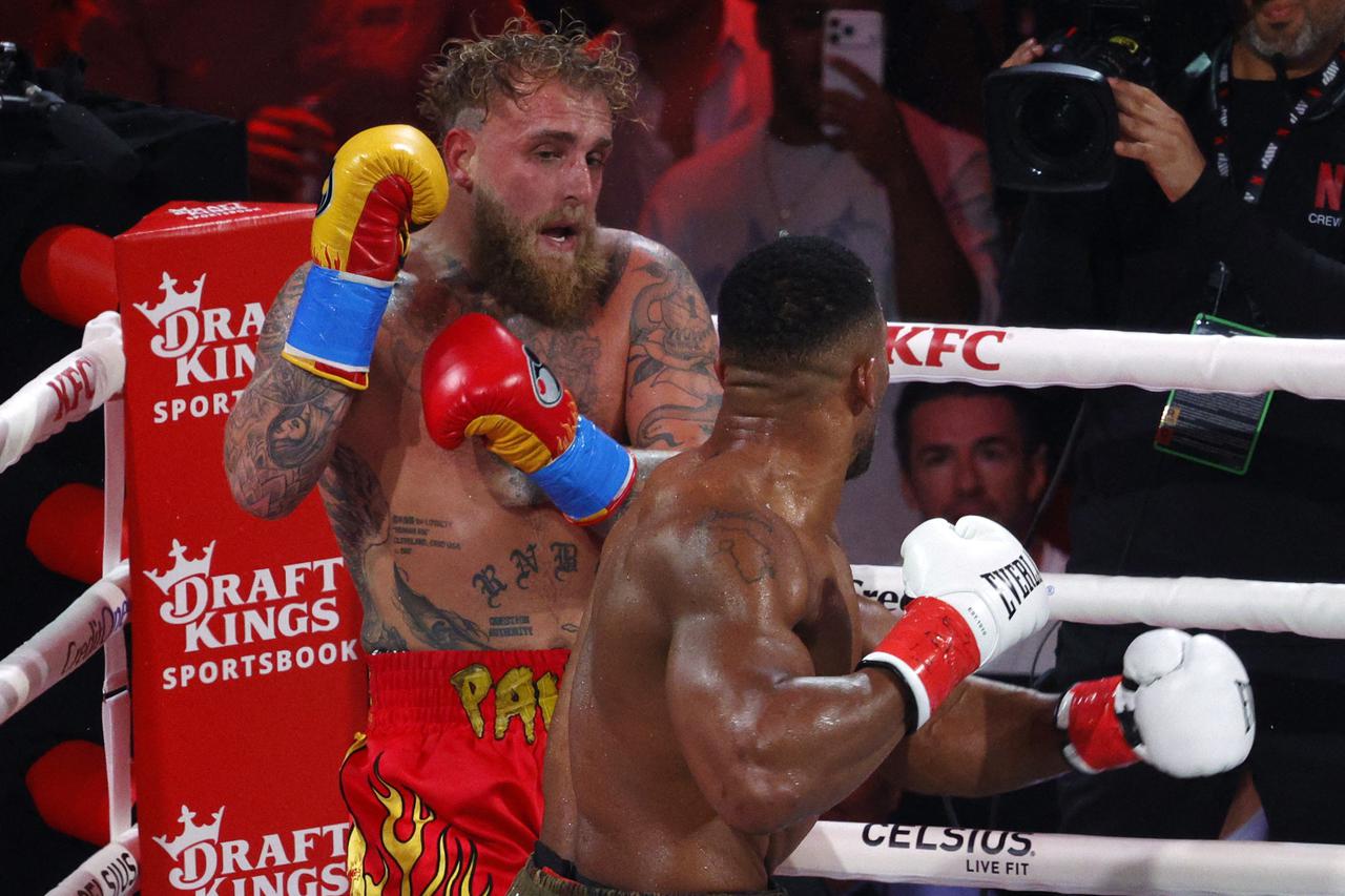 Jake Paul v Anthony Joshua
