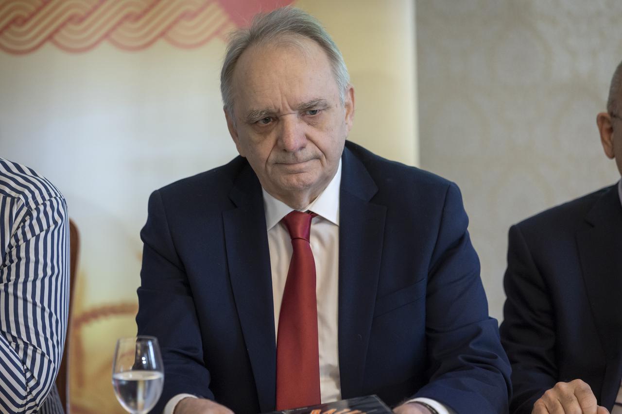 Osijek: Predstavljanje  Branimira Glavaša, nezavisnog kandidata za župana Osječko-baranjske županije