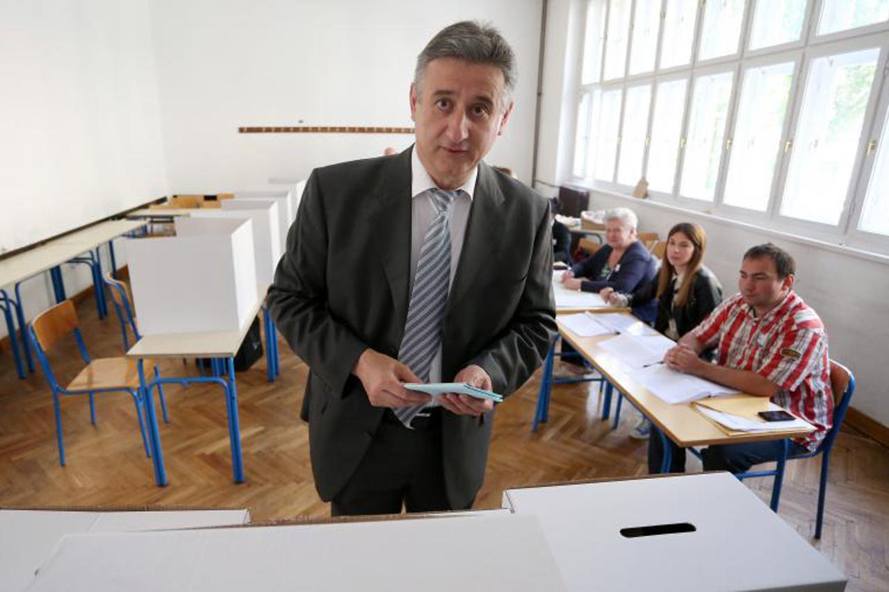 tomislav karamarko,izbori,glasovanje,portal