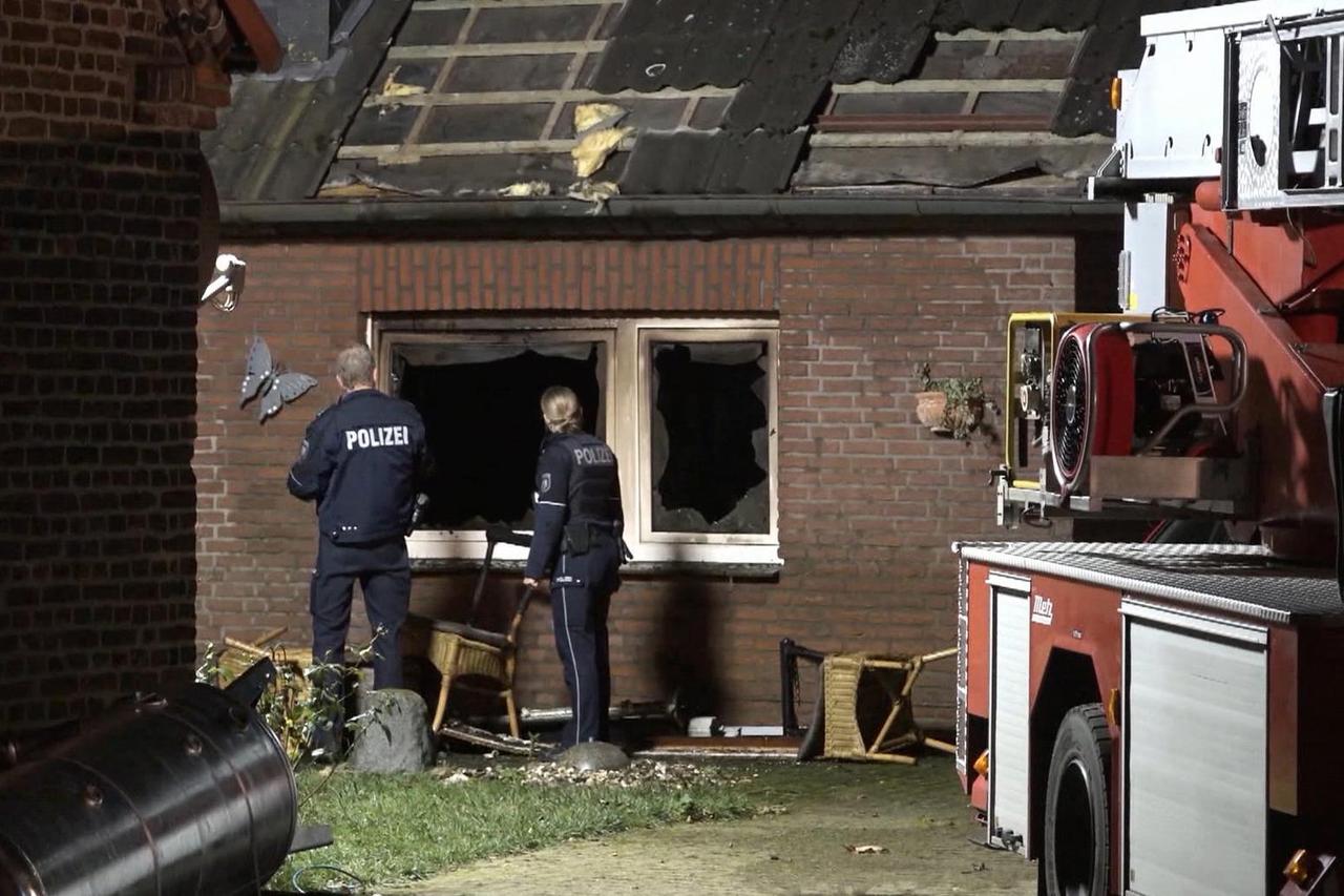 Man tries to save dog from fire and dies