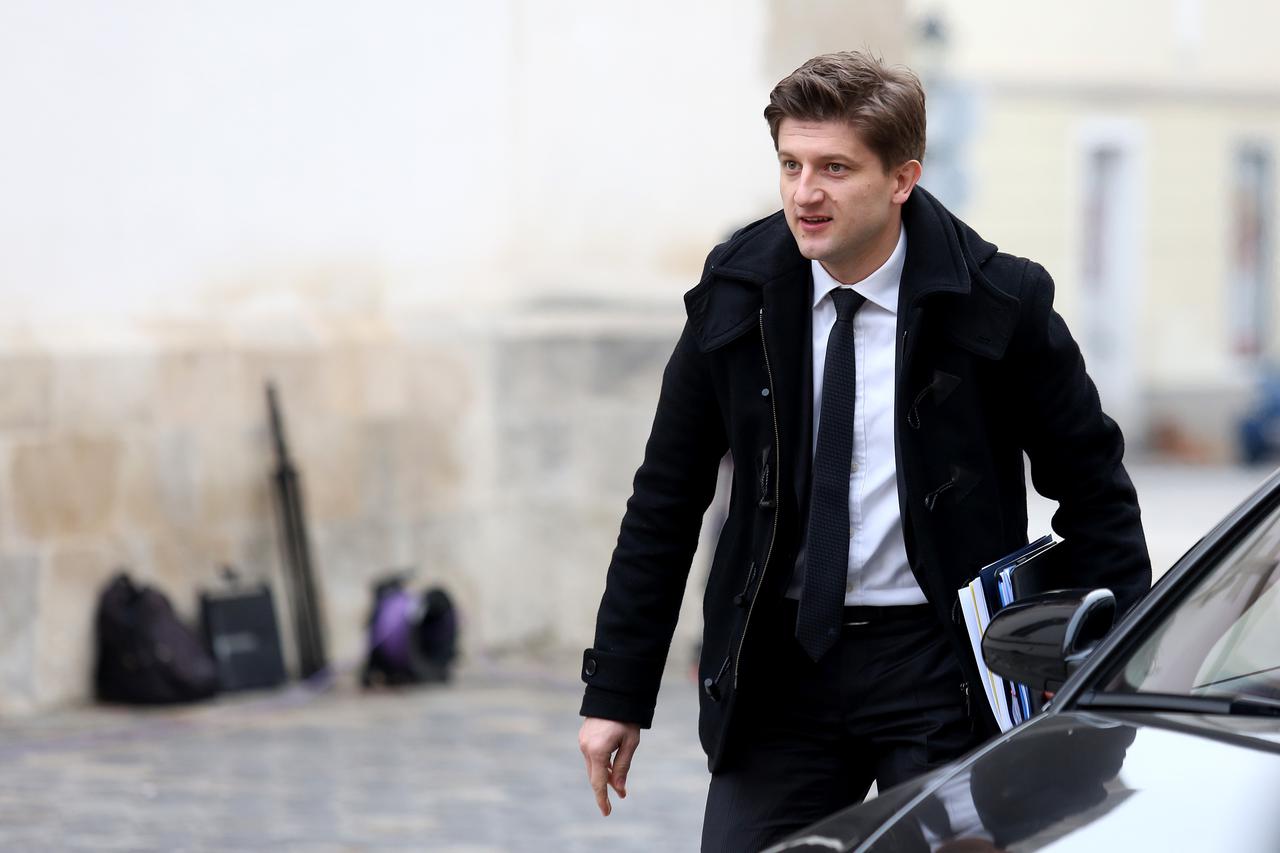 23.01.2016., Zagreb - Novi ministri dolaze na sjednicu vlade. Zdravko Maric. Photo: Goran Jakus/PIXSELL