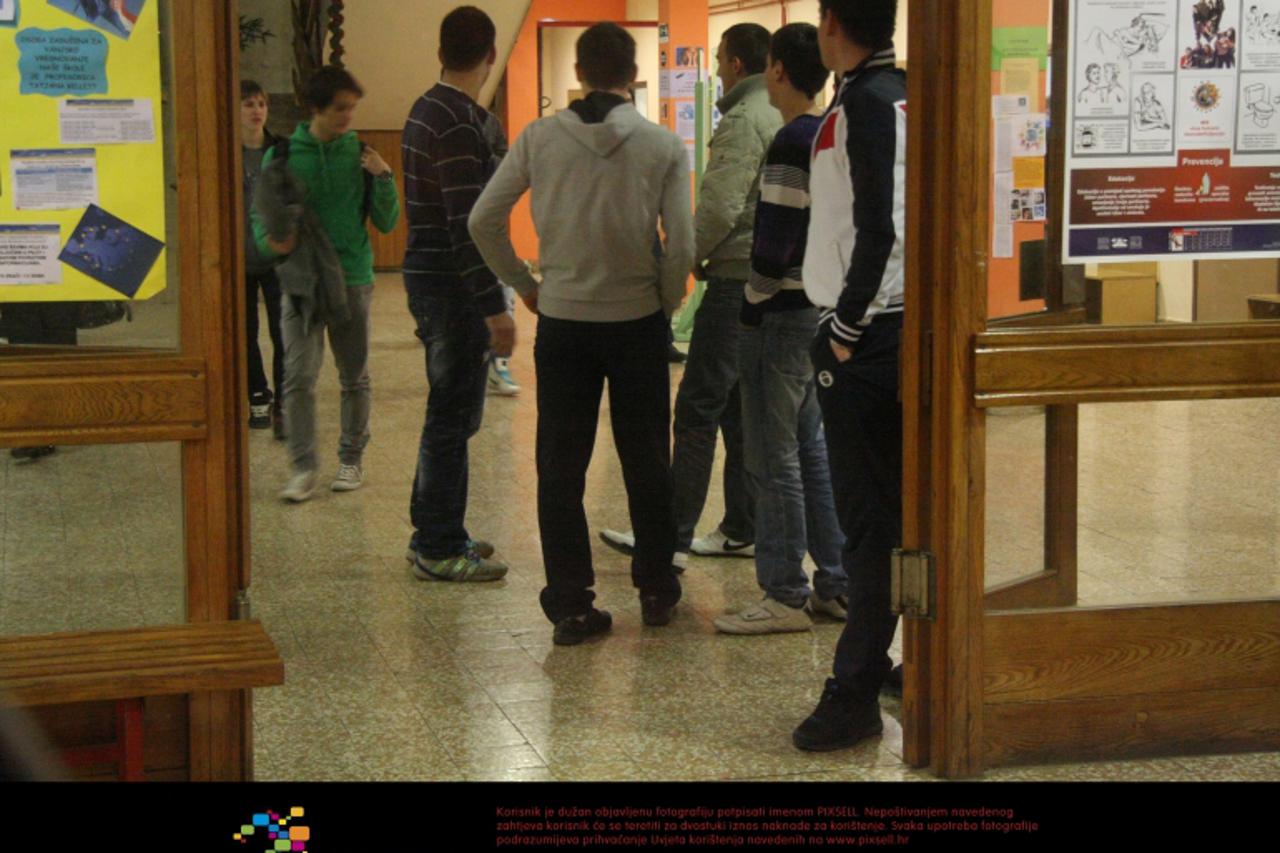 \'07.12.2011., Karlovac - Sumarska i drvodjeljska skola u kojoj se dogodio pokusaj silovanja nad jednim ucenikom. Photo: Kristina Stedul Fabac/PIXSELL\'