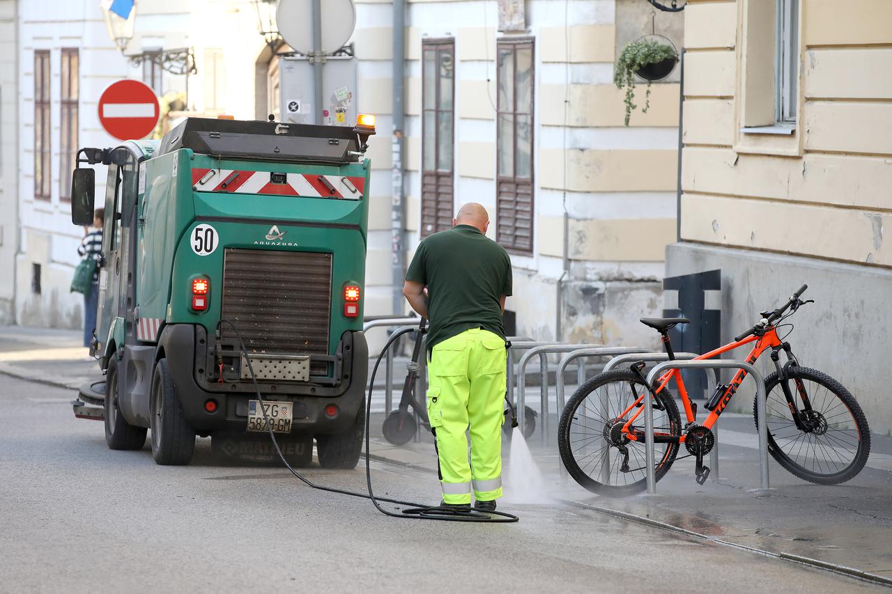 Zagreb: Ćirilometodska očišćena prije početka sjednice Gradske skupštine