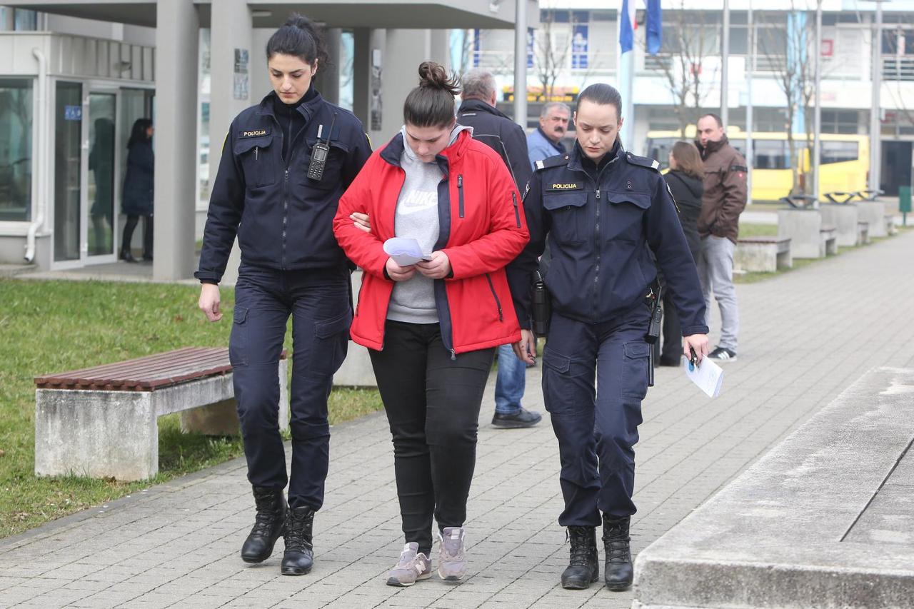 Karlovac: Na sud privedena Kristina F. optužena za trovanje muške osobe