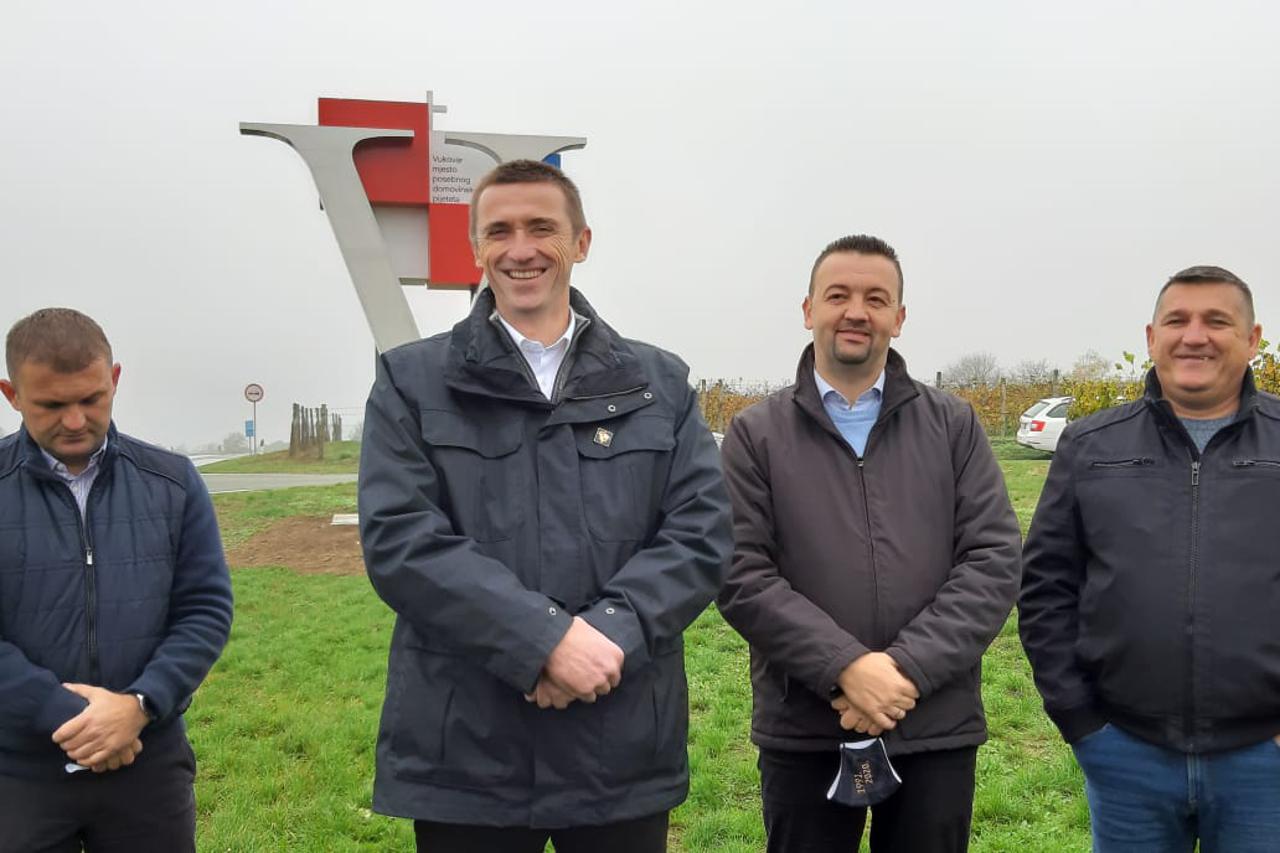 Postavljene skulpture Vukovar