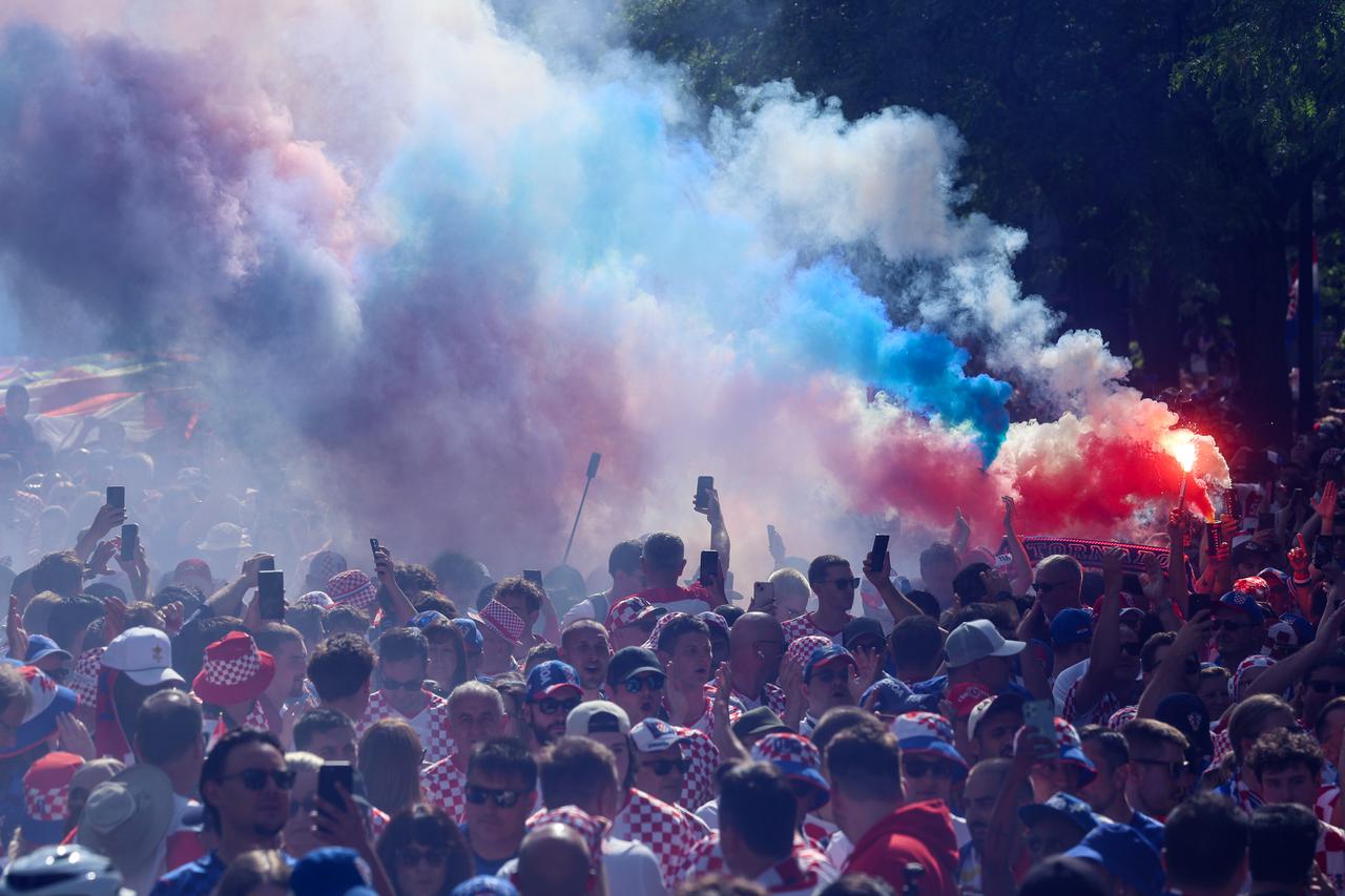 SP 2026 Toronto: Veliki hrvatski korteo prema Toronto stadionu sa 100-metarskom zastavom