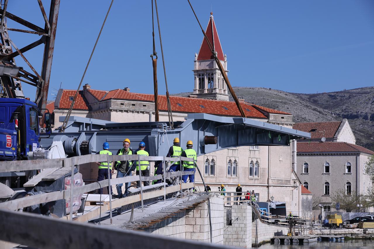 Trogir: Počela montaža Čiovskog mosta