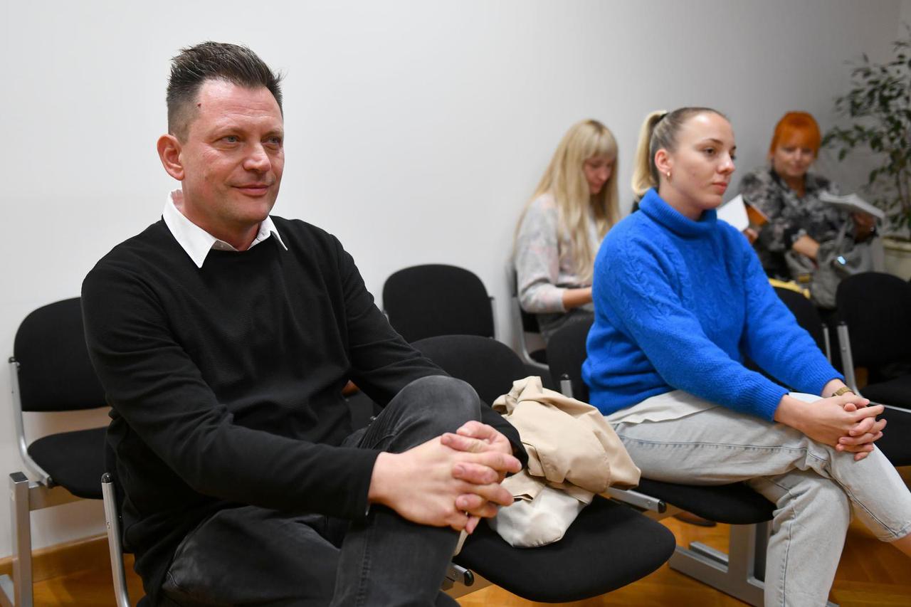 Zagreb: Suđenje Daliboru Mataniću zbog klevete i uvrede influencerice Doris Stanković