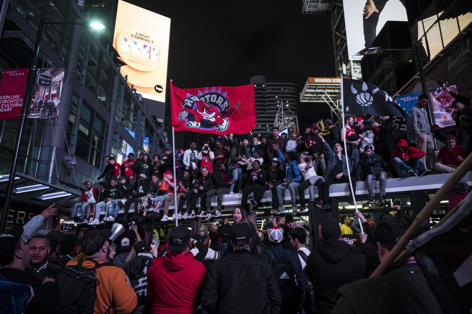 Slavlje u Torontu, ali i diljem Kanade, započelo je odmah nakon završetka utakmice. 