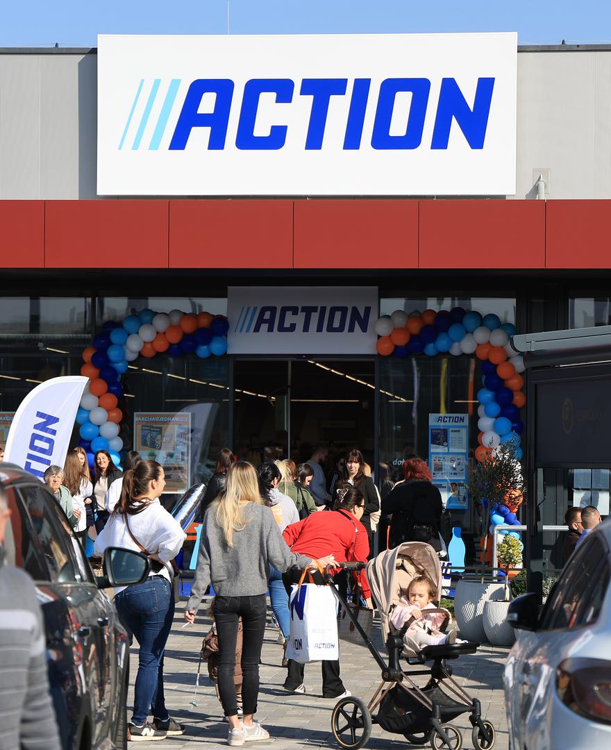 Danas se u 9 sati otvorio prvi Action u Hrvatskoj. Action je lanac trgovina koji nudi neprehrambeni asortiman, a trenutačno ima više od 3000 prodavaonica u 13 zemalja. U ponudi ima više od 6000 proizvoda, od kojih je dvije trećine jeftinije od 2 eura. 