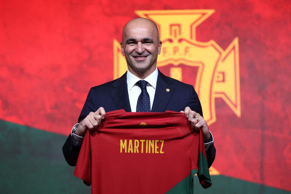 Portugal present new coach Roberto Martinez