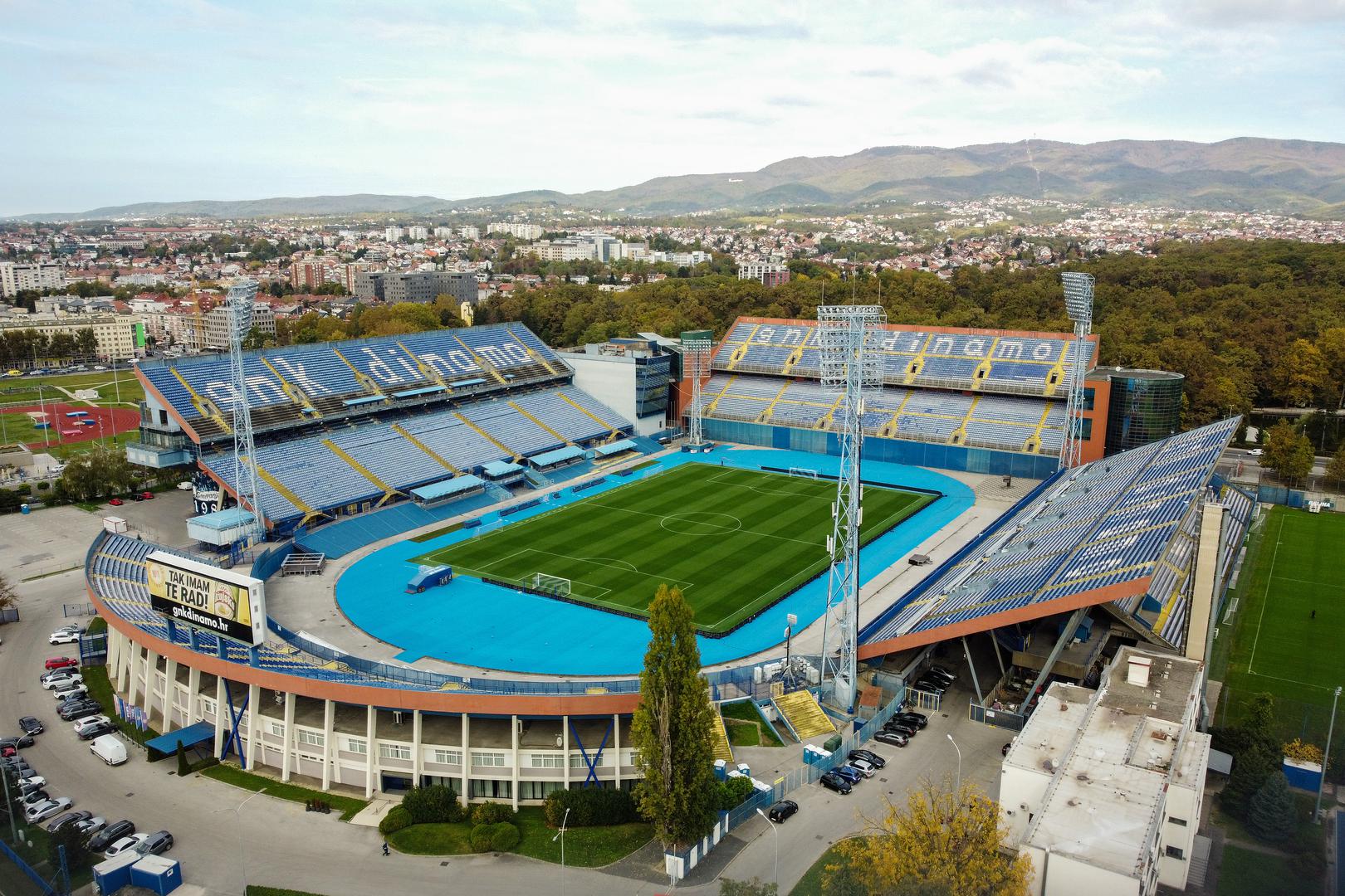 Ideja o stadionu potekla je još 1911., kada je HAŠK od zagrebačkog nadbiskupa Antuna Bauera dobio zemljište u zakup. Prema nacrtima Branka Domca, radovi su započeli početkom 1912., a već u svibnju iste godine stadion je otvoren utakmicama koje su označile početak organiziranog nogometa na toj lokaciji.