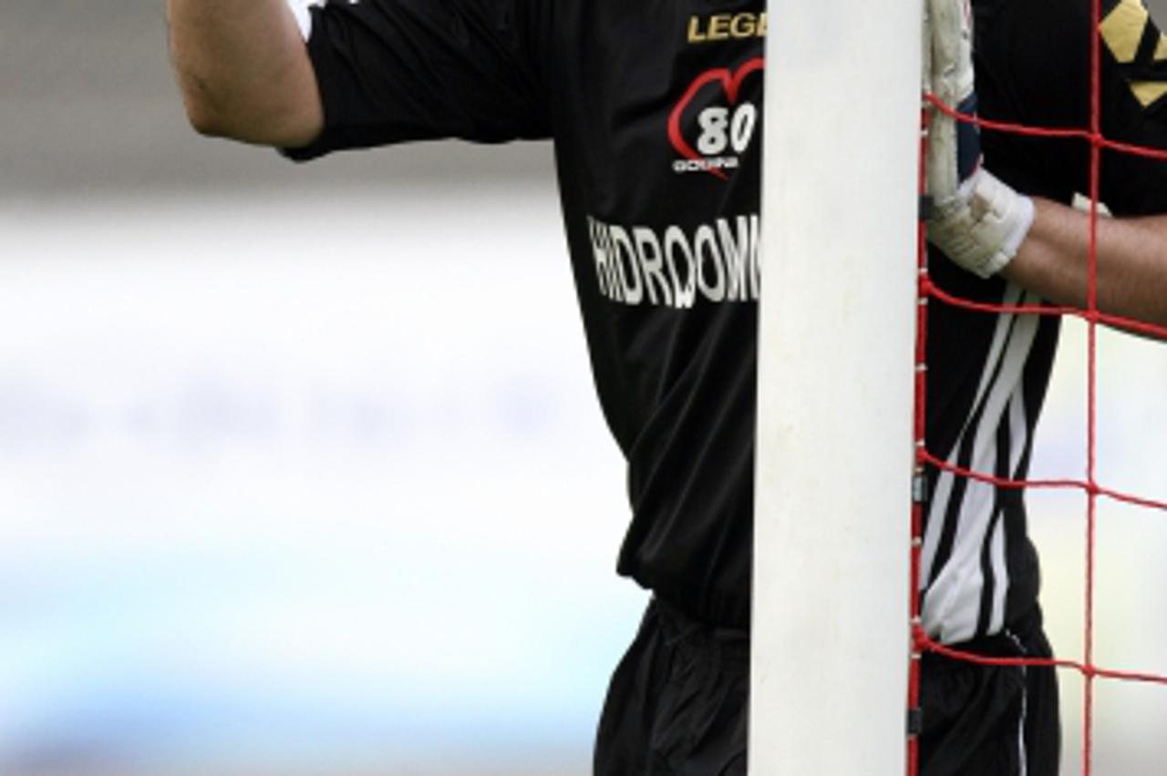 '10.04.2010., Kranjceviceva, Zagreb - Nogometna utakmica 24. kola T-Com 1. HNL izmedju NK Croatia Sesvete i NK Inter Zapresic. Vratar Intera iz Zapresica Matej Delac primio je na ovoj utakmici tri gol