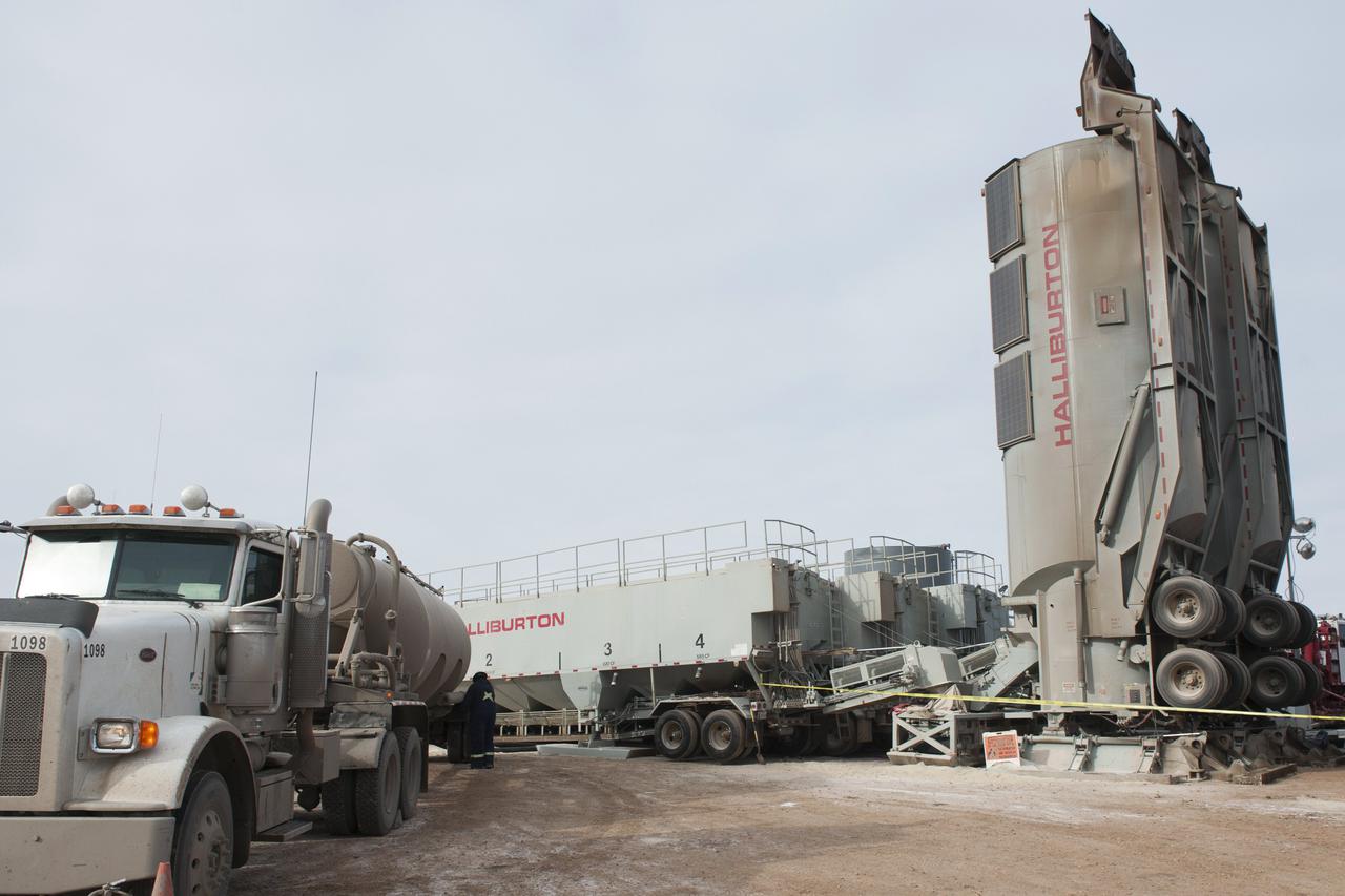 Halliburton SandCastle PS-2500 trailers