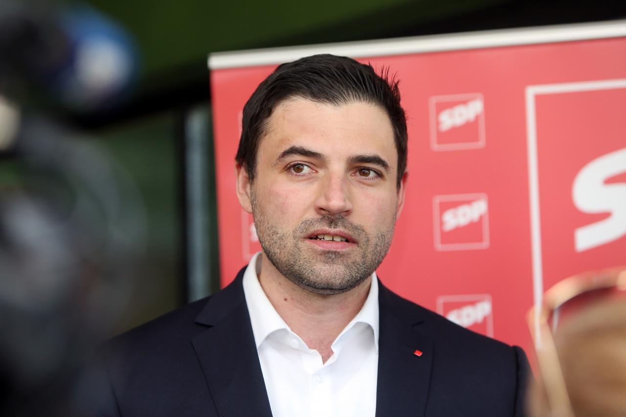 Karlovac: Bernardić i Komadina predstavili listu i program SDP-a za nadolazeće izbore