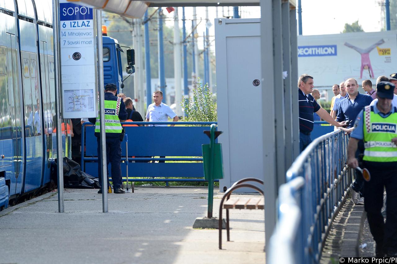 Zagreb: Tramvaj usmrtio pješaka na tramvajskom stajalištu Sopot