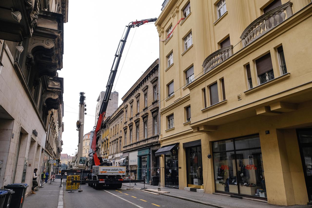 Zagreb: Radovi na zgradi u Martićevoj koja je oštećena u potresu