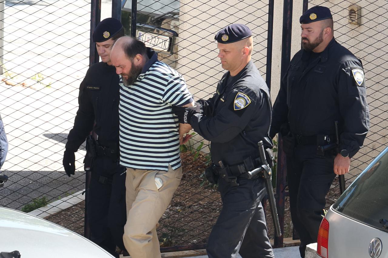Šibenik: Privođenje Kristijana Aleksića, osumnjičenog za ubojstvo 19-godišnjaka