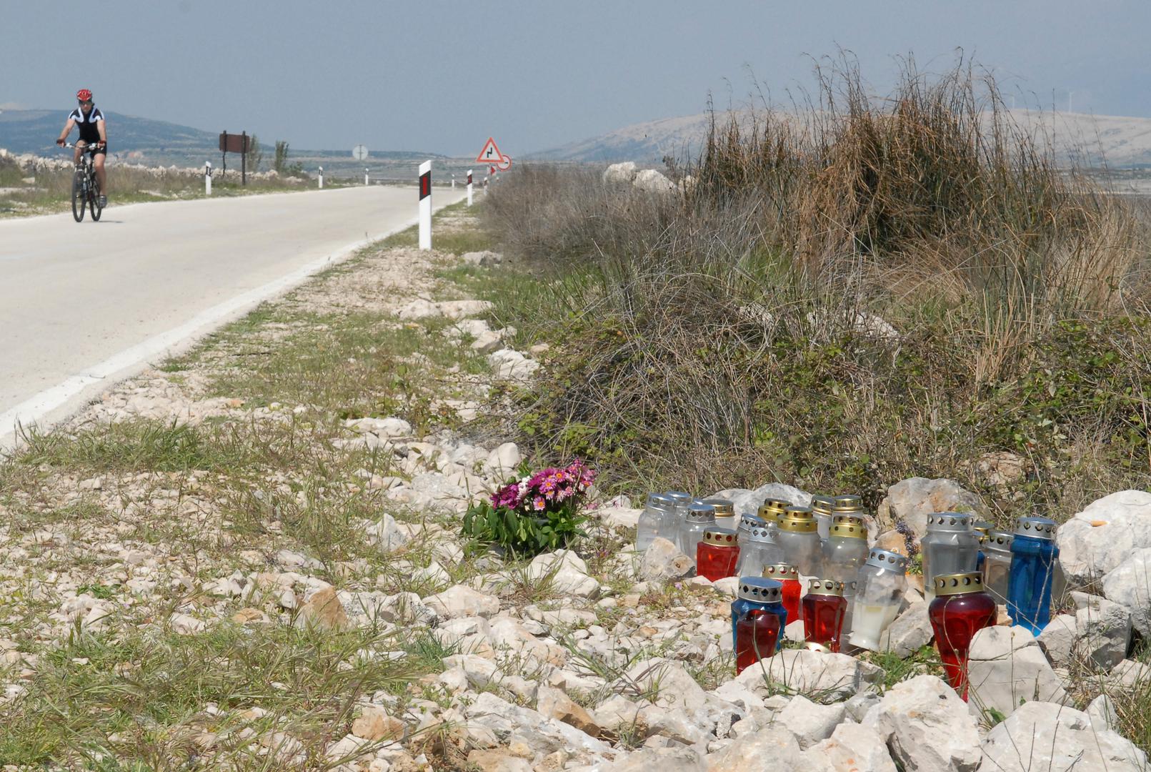 Tonči Stupičić nepravomoćno je proglašen krivim i osuđen na četiri godine i šest mjeseci zatvora zbog prometne nesreće u kojoj su poginule tri osobe. 