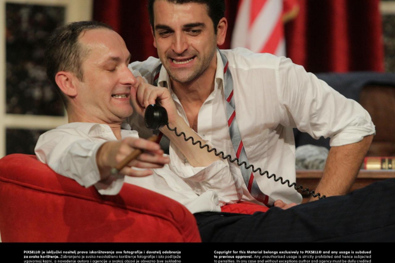 '29.10.2011., Koprivnica - Kazaliste Ludens teatar izveo je u Domu mladih predstavu Izbori.  Photo: Marijan Susenj/PIXSELL'