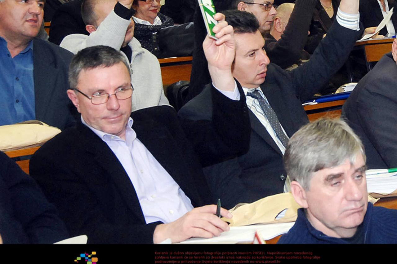 \'15.03.2012., Sisak - Zbog toga sto je glasao za nastavak gradnje sportske dvorane, Kresimir Bocina mogao bi biti izbacen iz HSLS-a. Photo: Nikola Cutuk/PIXSELL\'