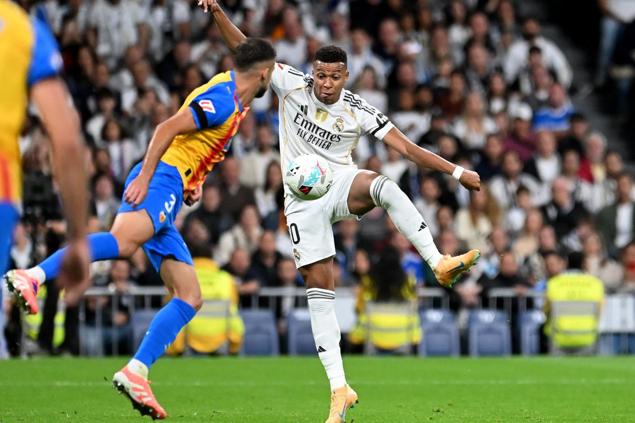LaLiga - Real Madrid v Valencia