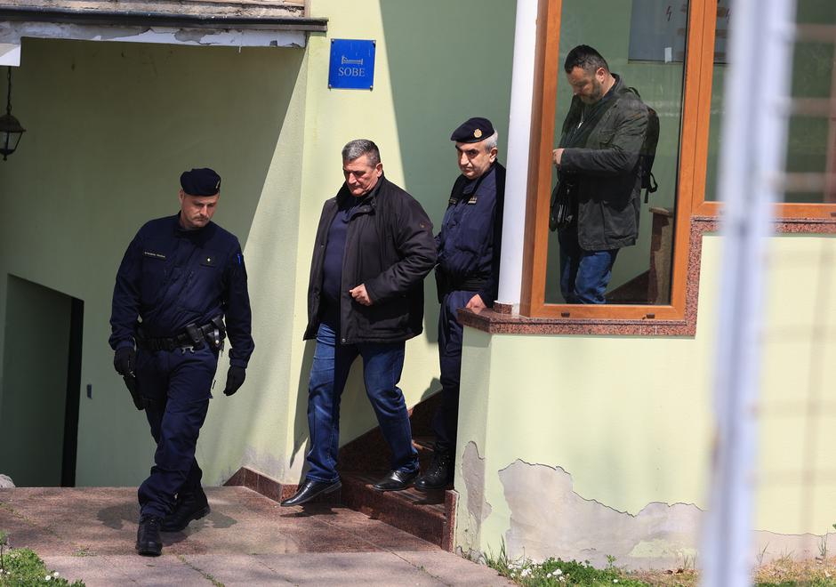 Pao načelnik Čeminca: Uhićeni Zlatko Pinjuh i sinovi