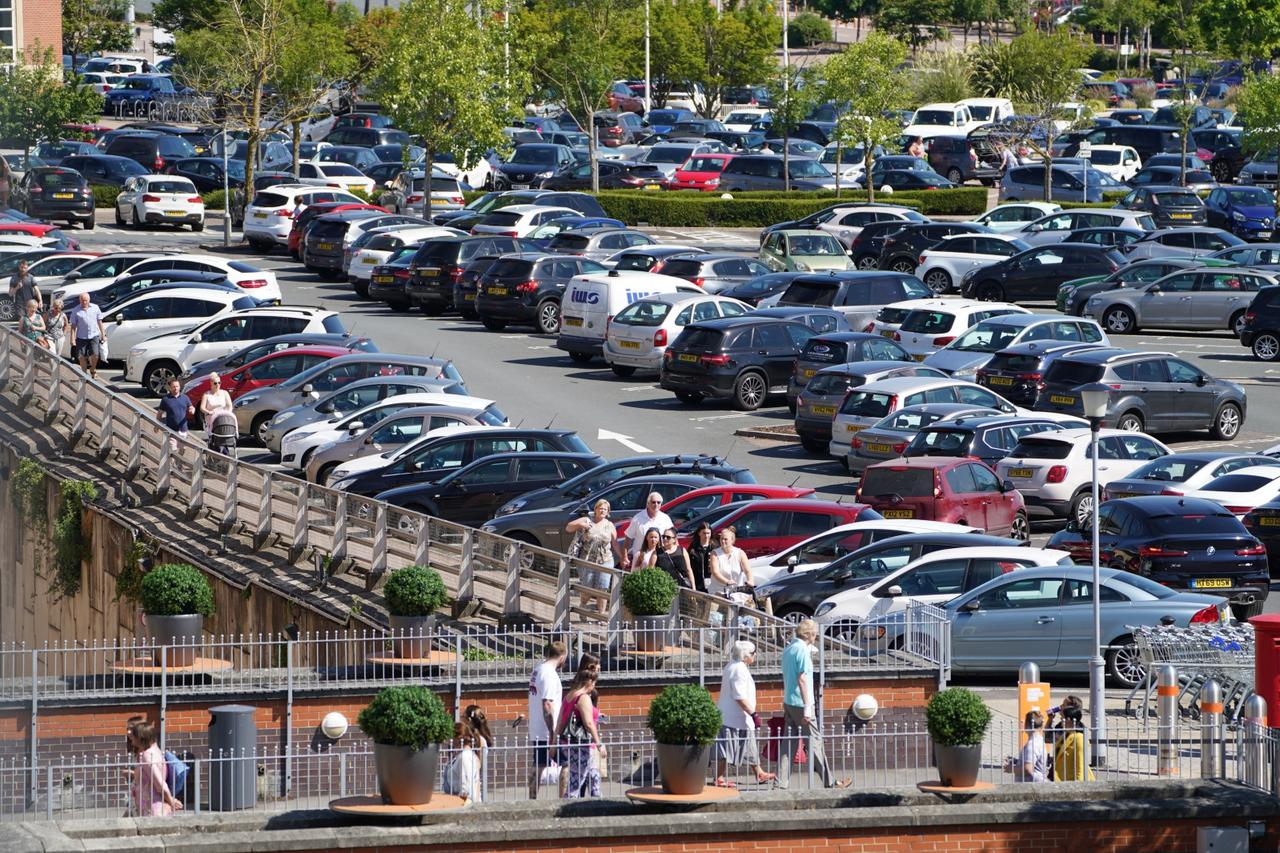 Shops reopen at Lakeside