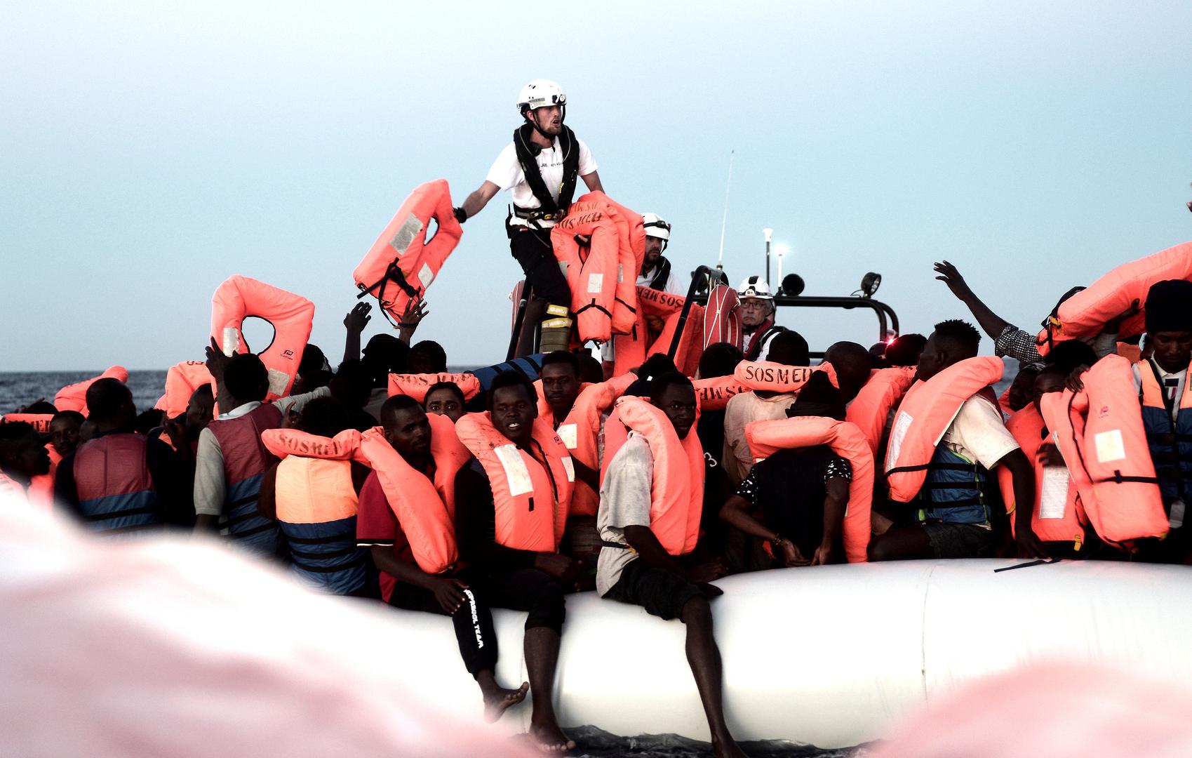 Španjolska je pristala primiti 629 migranata s broda Aquarius koje je Italija, koja je nedavno dobila novu vladu, odbila prihvatiti