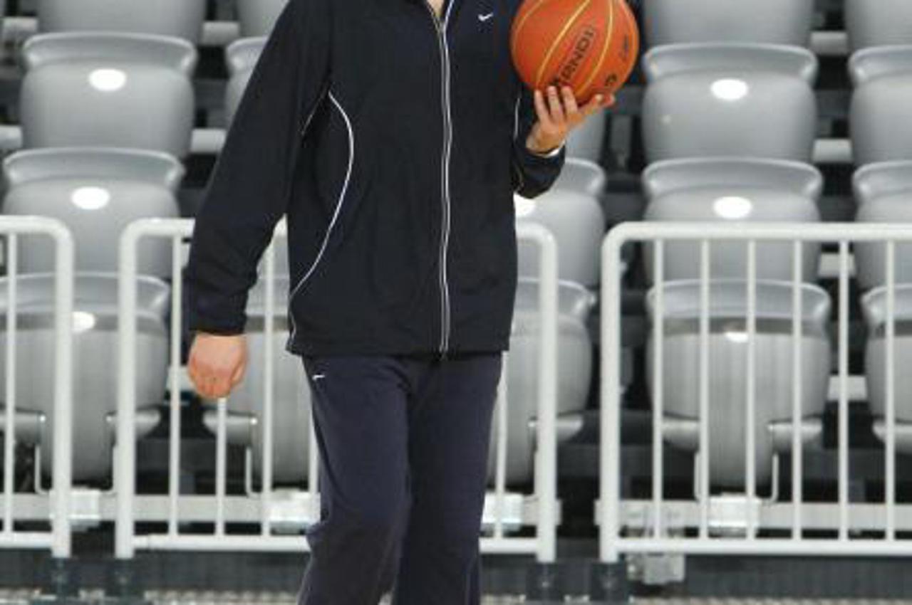 Velimir Perasović