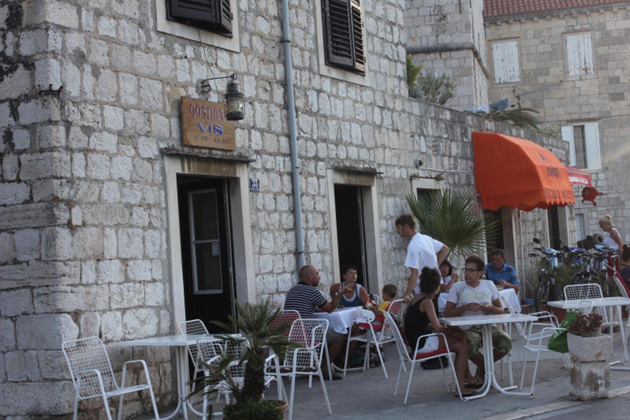 'vis10_nnn_unu_100811'