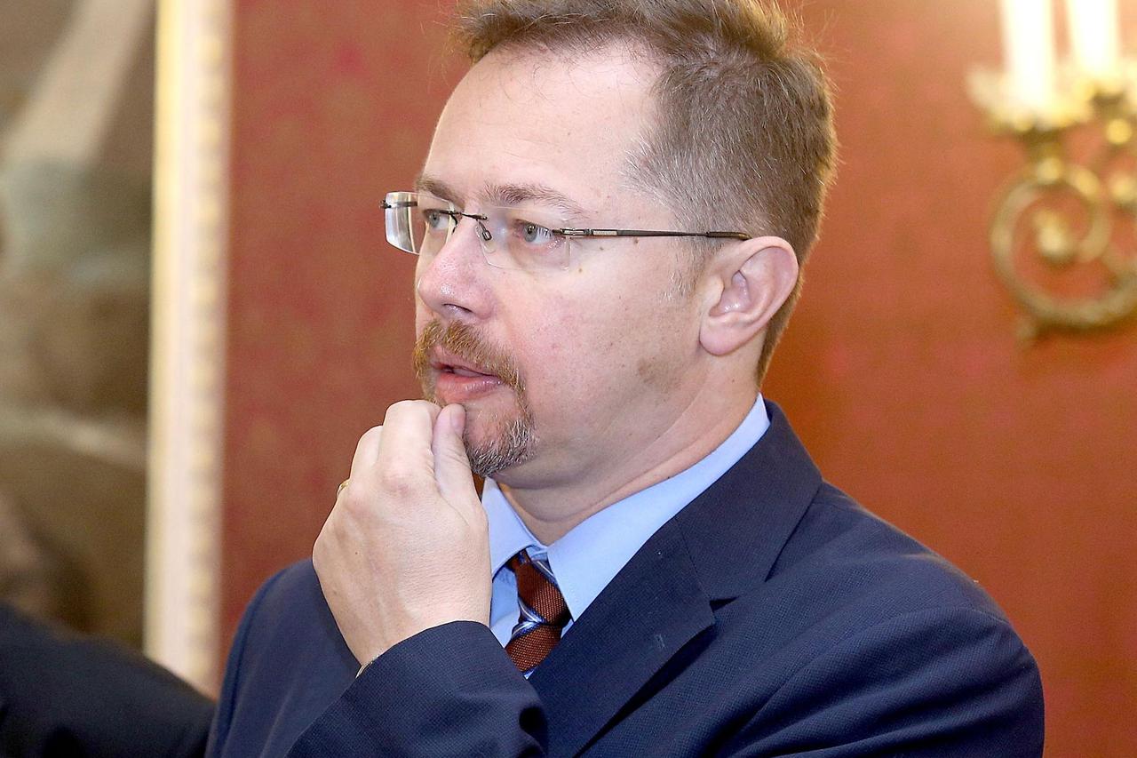 Siniša Varga