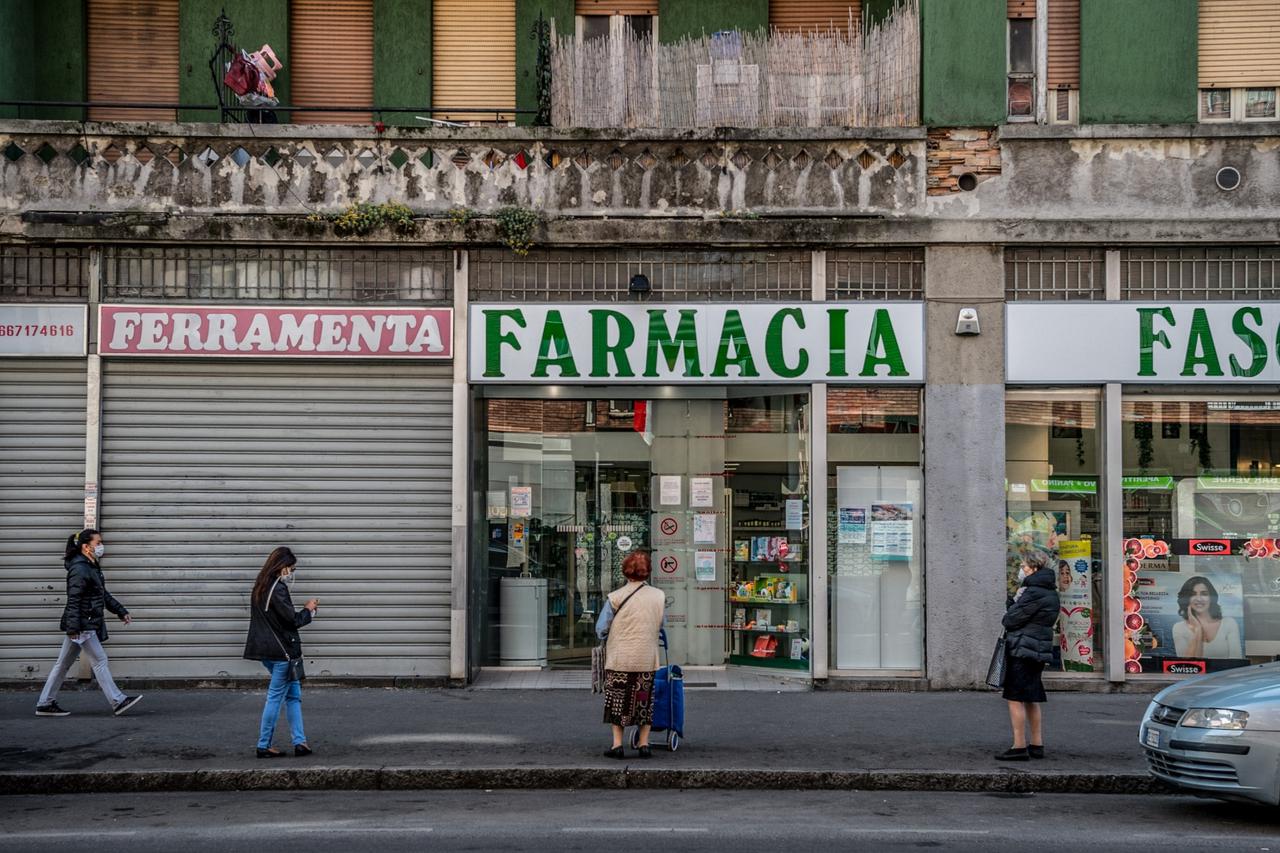 Daily Life Scenes - Milan