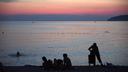 Odvalimo se poezijom: Na Braču se stihovi čitaju i u ponoć, na plaži